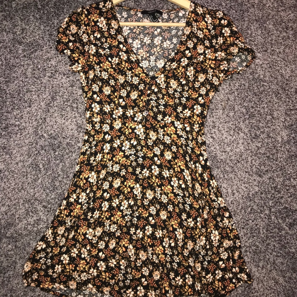 F21 Floral Button Down Sundress 🌼